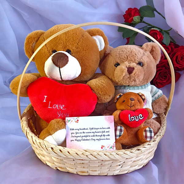 Valentine’s Day Teddy Bear Combo in a Basket – Spread the Love ...