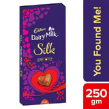Cadbury Dairy Milk Silk Heart Pop Chocolate Bar 250g