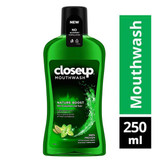 Closeup Mouthwash with Cardamom & Tulsi 250ml