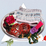 Shawl With Pote, Chura, Hair Clip & Nail Polish Gift Tray