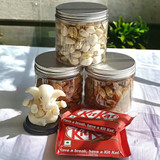 Premium Dry Nuts with Mini Ganesh Idol and Kitkat Gift Combo