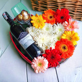 Lindeman's Cawarra Red Wine 750ml, Glass with Elegant Flowers Combo