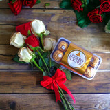 Roses Bouquet With Ferrero Chocolates