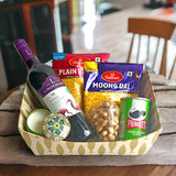 Relax, snacks and Wine Package