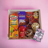 Assorted Gift Hampers With Apron & Ganesh Idol