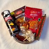 Snacks with Whisky 200ml & Toblerone JNK-4089