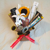 Radiant Bloom Treasure Bouquet With Crochet Flower SK-718