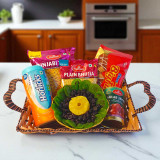 Premium Sweet, Dry fruits & Snack Hamper SK-878 Premium Sweet, Dry fruits & Snack Hamper SK-878