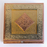 Assorted Dry Fruits & Nuts Gift Box JNK-4815