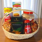 Snacks Gift Basket with Rakura Tea & Dry Nuts JNK-4845