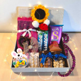 Elegant Tihar Gift Hamper for Sister SK-1024 Elegant Tihar Gift Hamper for Sister SK-1024