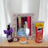 Romantic Delight Premium Gift Set With Frame & Red Wine 187ml SK-1280