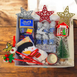 Christmas Candle, Chocolates & Decor Essentials Box JNK-5684
