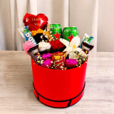 Can Beers, Crochet Flowers & Chocolates Box JNK-6031