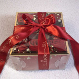 Chocolates, Roses & Candle Box JNK-6236