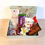 Keyring, Chocolates & Accessories Gift Box for Her JNK-6670