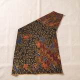 Maroon Lungi with Vibrant Floral Prints – Indonesian Style