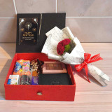Charming Beauty & Essentials Gift Box for Her SPM-765