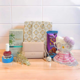 Cute Glow & Beauty Essentials Gift Set DKG-475