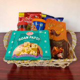 Assorted Snacks, Coffee & Horlicks in a Basket JNK-6903