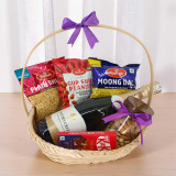 Premium Wine & Crunchy Snack Delight Gift Hamper DKG-597
