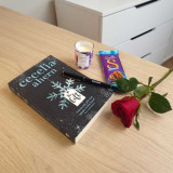 Romantic Luxury Gift Hamper with Book, Chocolate & Rose SK-2495