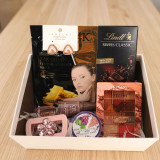 Beauty Gift Box with Accessories & Lindt Chocolate