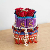 2 Layer Chocolate Bouquet with Pearl Decor & Roses JNK-7300