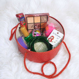 Shrawan Women's Makeup & Accessories Gift Box JNK-7511