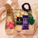 Personalized Beauty & Keepsake Gift Hamper DKG-1244