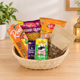 Chocolate, Namkeen & Nuts Gift Basket SK-3854