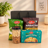 Snacks with Dry Nuts Gift Bag JNK-8234