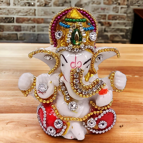 Fruit Round Basket with Ganesh Statue and Silver Coin (10g)
