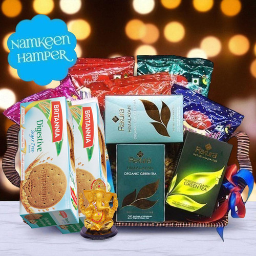 Rakura Himalayan Tea, Namkeens Biscuits Snack Basket
