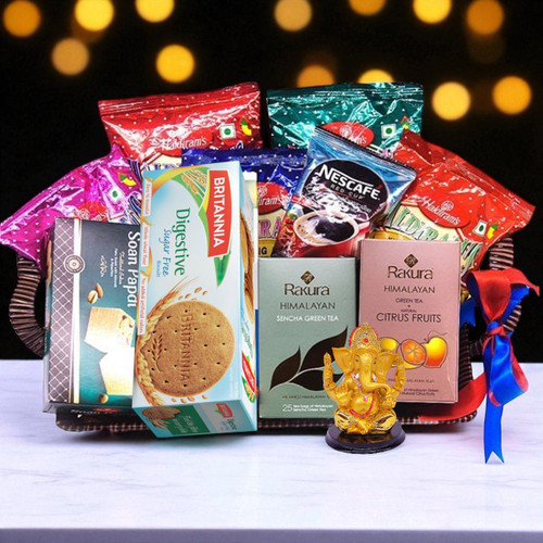 Namkeen, Tea, Cookies Food Gift Combo
