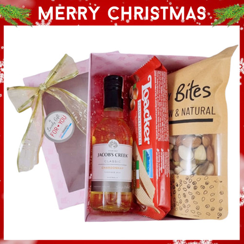 Jacob's Creek Wine, Dry Nut And Waffer Hamper Gift Box