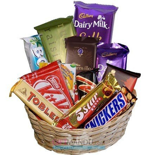 Cadbury Chocolates Hamper (12 Chocolates)
