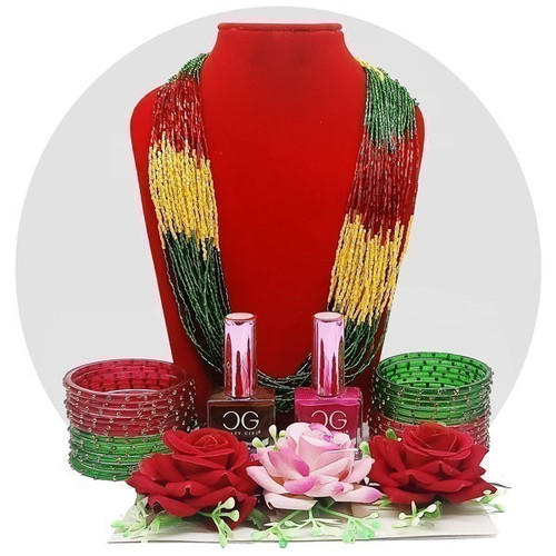Chura, Pote, Hair Clip & Nail Polish Gift For Shrawan (FREE Mehendi Cone x 2)