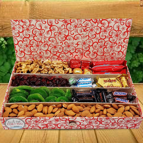 Assorted Chocolates, Dry Nuts and Dry Fruits Special Gift Box