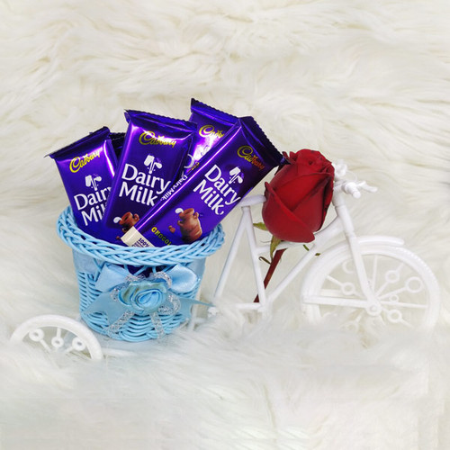 Cadbury Dairy Milk in a Rickshaw (Free Red Rose)