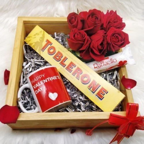 Valentine Love Mug with Roses and Chocolates