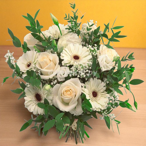 18 Mix White Gerbera and White Roses Bunch