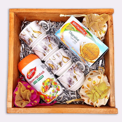 Luxury Wooden Box With Food & Cup Set