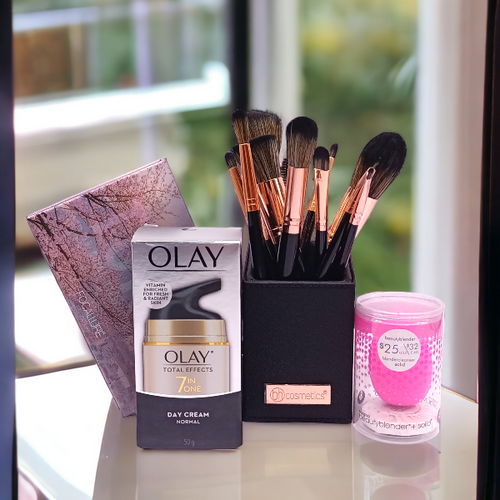 Beauty Gift Hamper With Eye Brushes Collection