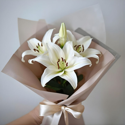 3 Beautiful Lily Flower Bouquet