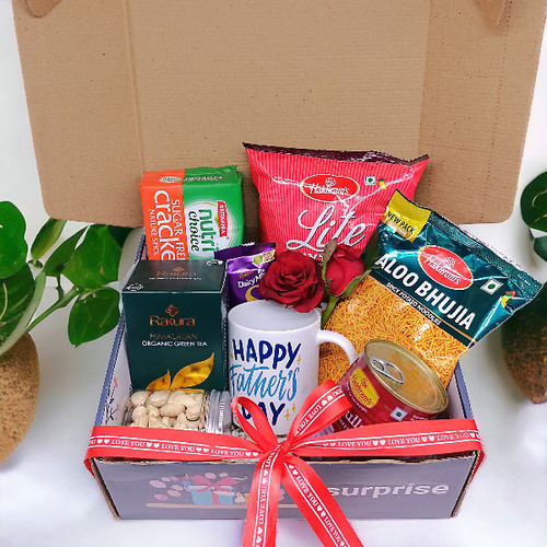 Father's Day Gift With Snacks Hamper