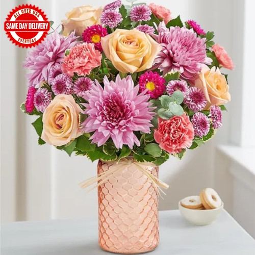 Blush Posy (USA Delivery Only)