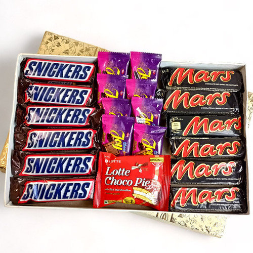 Chocolates Combo Mars, Snickers, Joy & Choco Pie