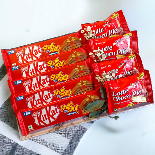 Kitkat & Choco Pie Chocolates In A Tray