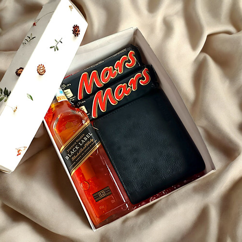 Treats with Black Label 200ml and Wallet